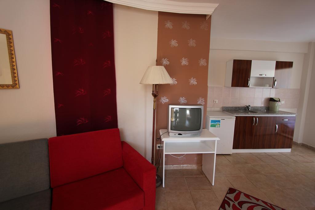 Almila Side Suite Hotel الغرفة الصورة